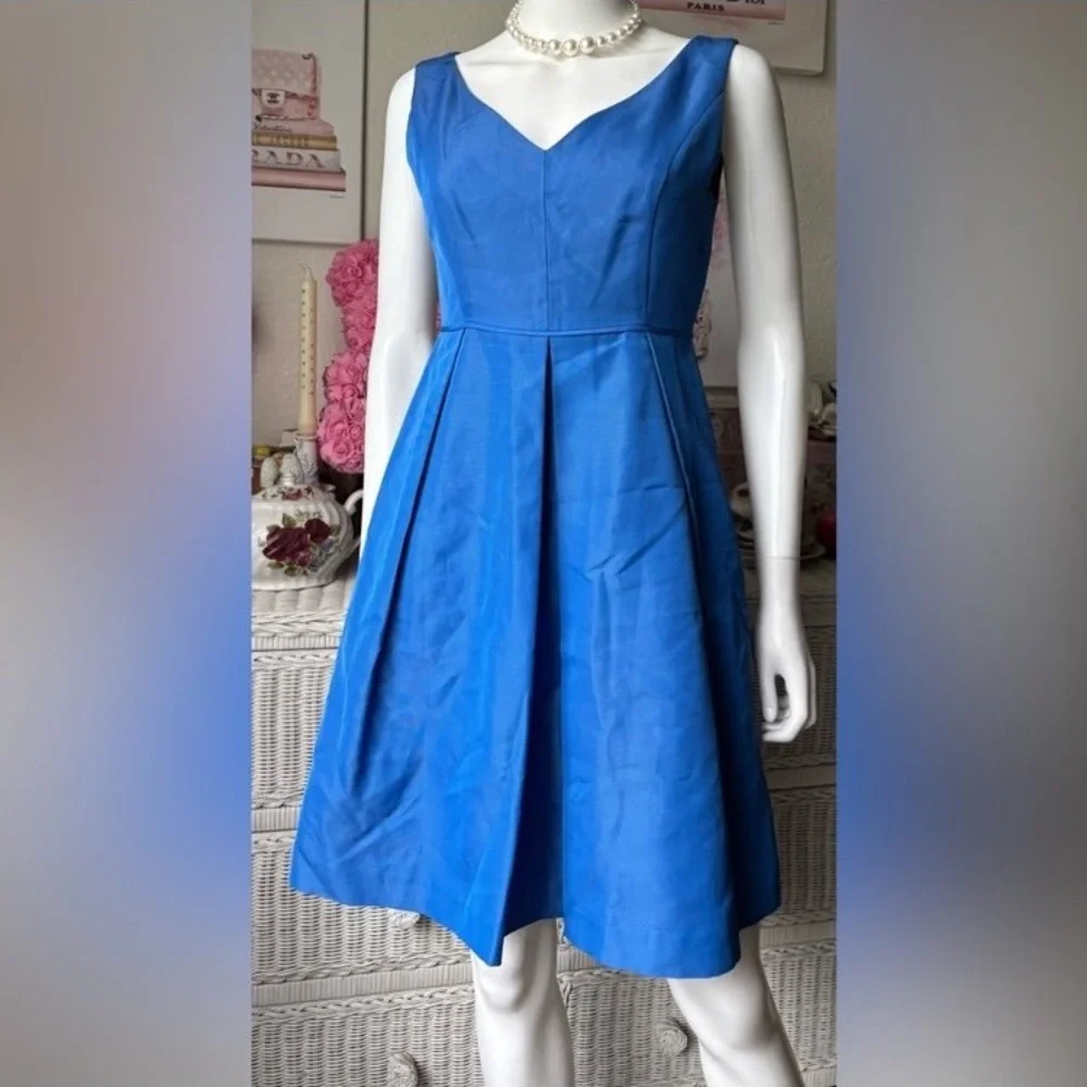 J. Crew Mini Dress Low Cut Cotton Style A1450 Textured & Structured Blue Size 2